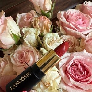 Purse size beauty